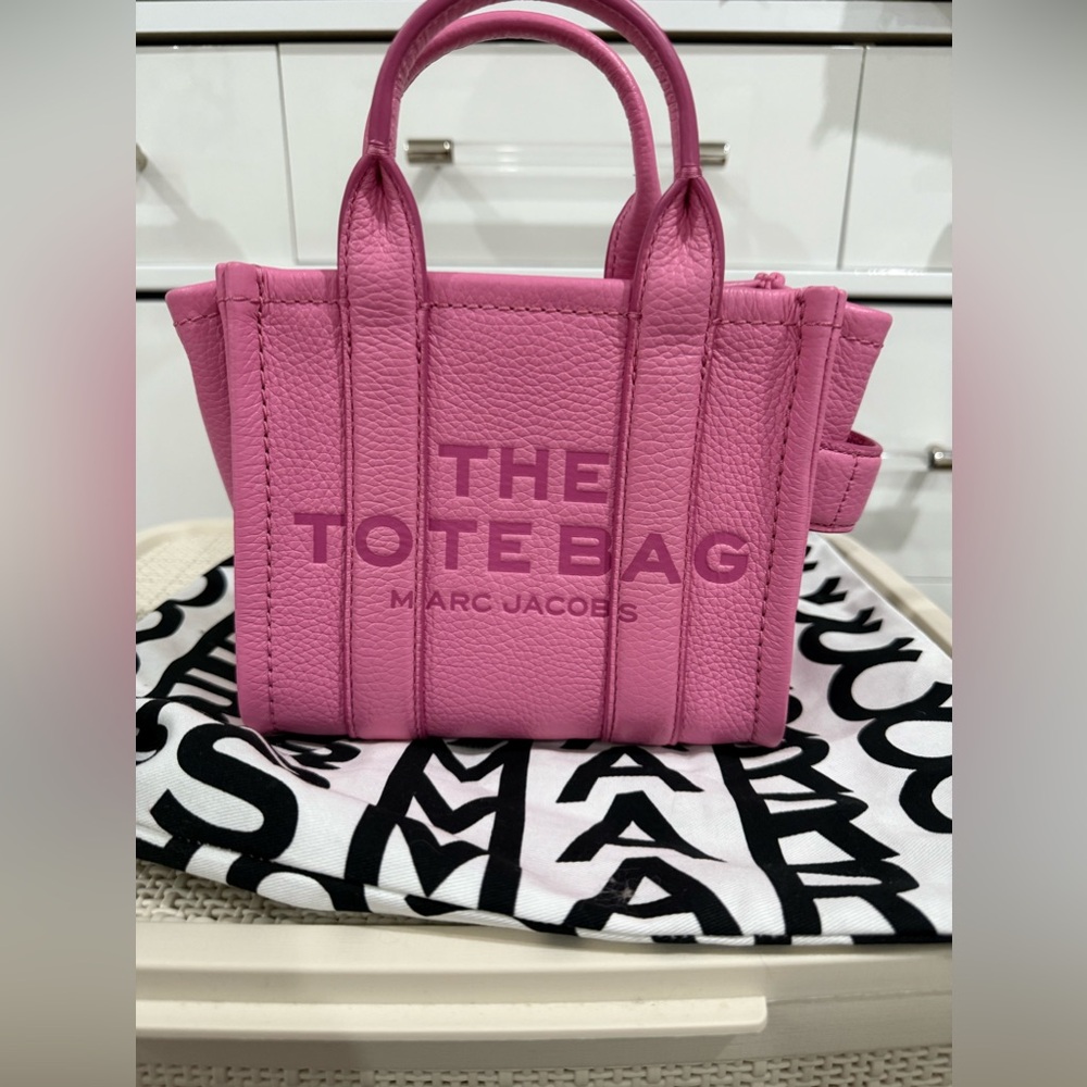 Marc Jacob’s Tote / Candy Pink